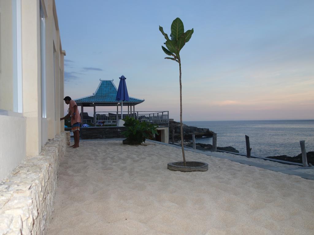 Hotel Cliff Park Lembongan à Nusa Lembongan Extérieur photo